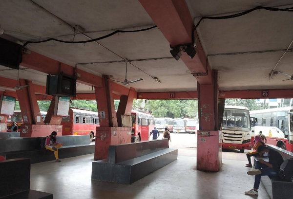 satara bus stand waiting